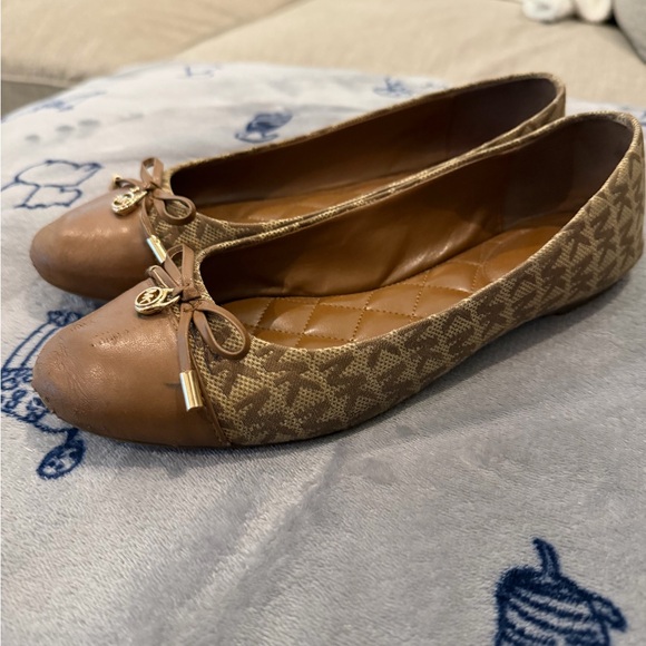 Michael Kors Shoes - Michael Kors MK Mandy Flats